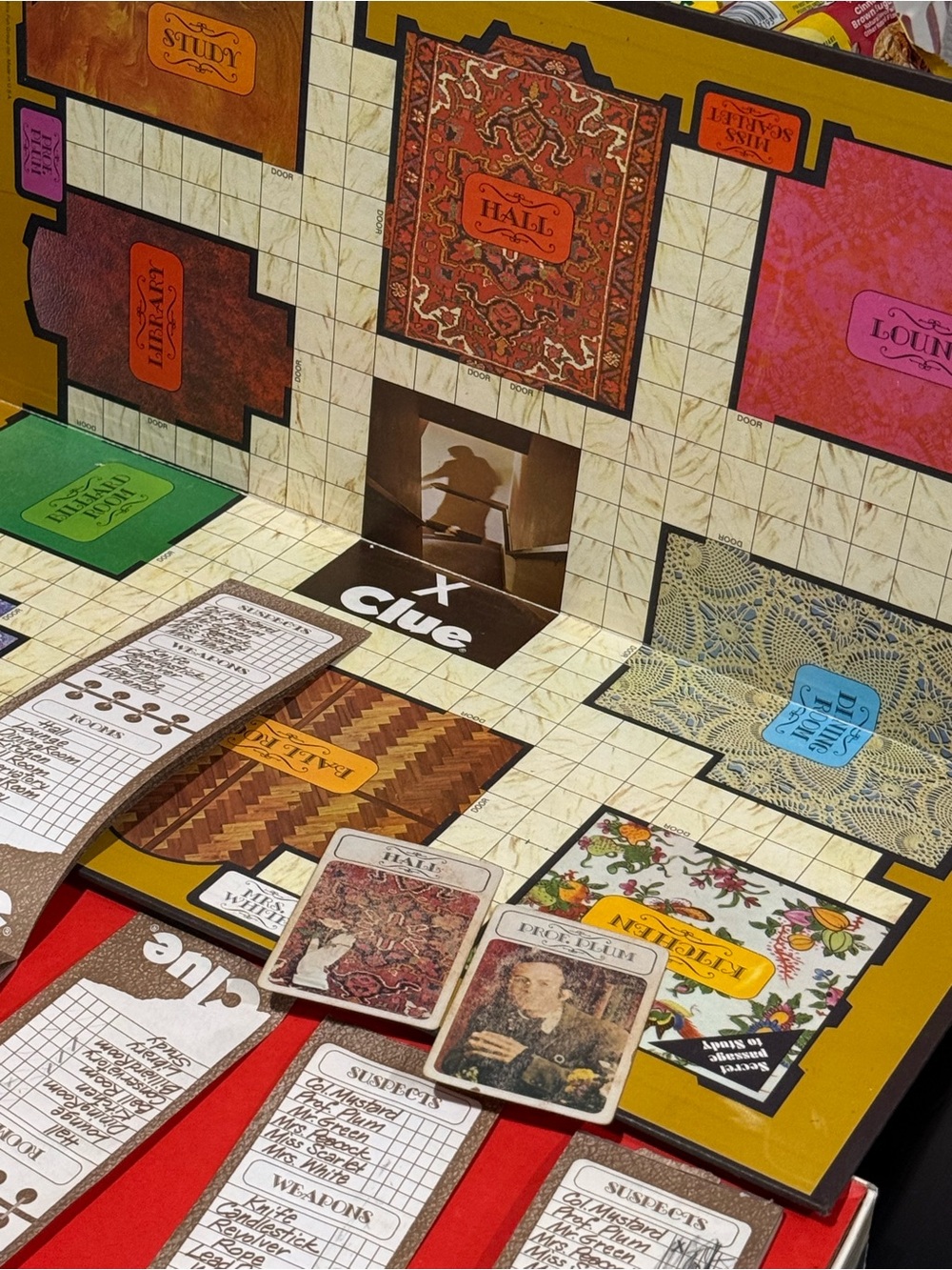 Clue: Parker Brothers Classic Detective Game 1972 Edition